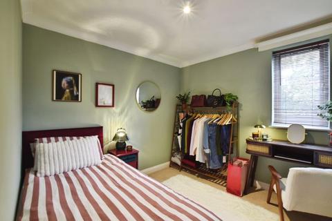 undefined, Ayleswade Road, Salisbury                              *VIDEO TOUR*