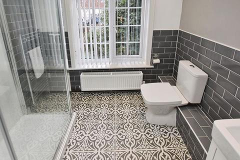 3 bedroom terraced house for sale, Pennyfarthing Street, Salisbury          *UNDER OFFER*