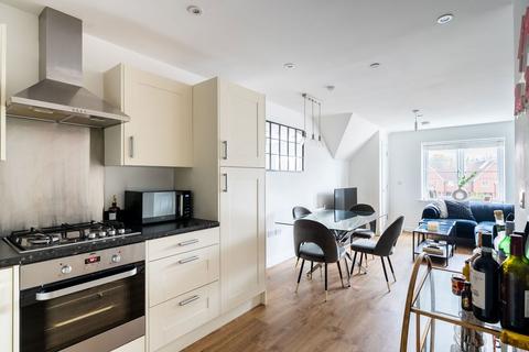 1 bedroom apartment for sale, Ceres Crescent, Epsom KT17
