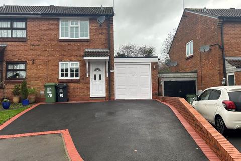 2 bedroom semi-detached house to rent, Rangeworthy Close, Redditch
