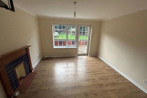 2 bedroom semi-detached house to rent, Rangeworthy Close, Redditch