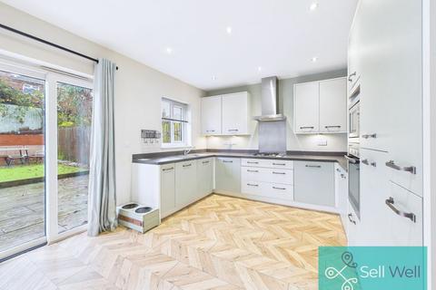 3 bedroom semi-detached house for sale, Bonnington Close, Manchester M28