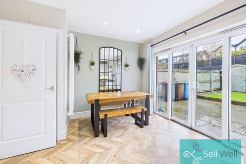 3 bedroom semi-detached house for sale, Bonnington Close, Manchester M28