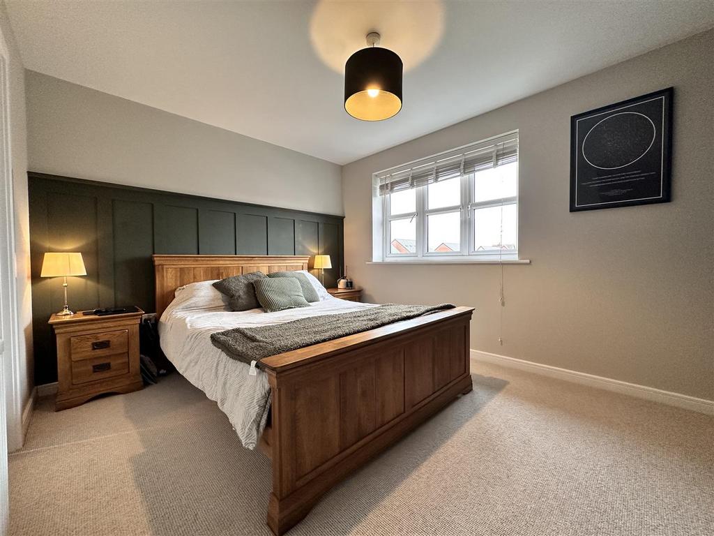 Master Bedroom 189