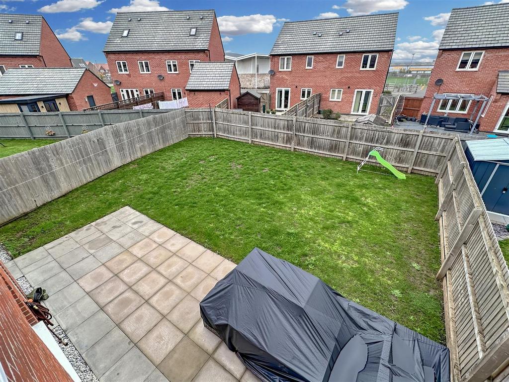 Generous Rear Garden 182