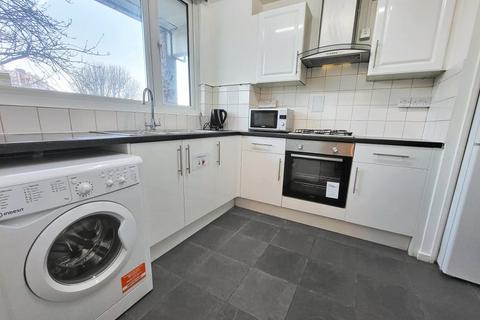 undefined, Lydbrook Place, London E14