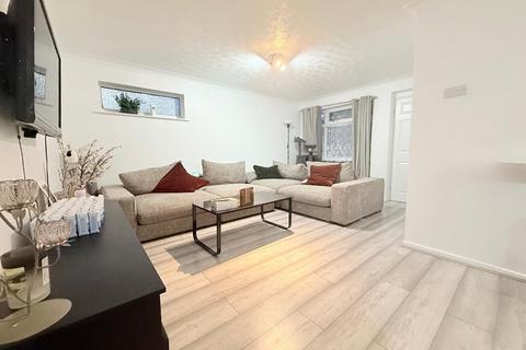 undefined, Vincent Road, Leagrave, Luton, Bedfordshire, LU4 9AN