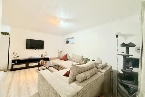 undefined, Vincent Road, Leagrave, Luton, Bedfordshire, LU4 9AN