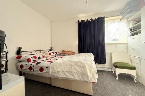 undefined, Brussels Way, Luton, Bedfordshire, LU3 3TJ