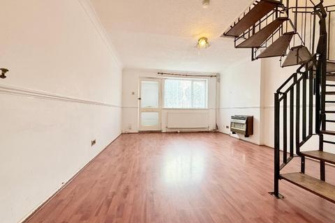 undefined, Brussels Way, Luton, Bedfordshire, LU3 3TJ