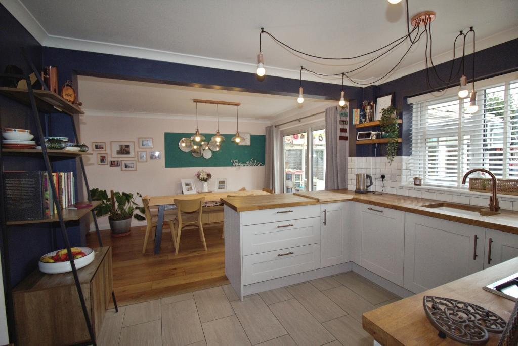 Kitchen area
