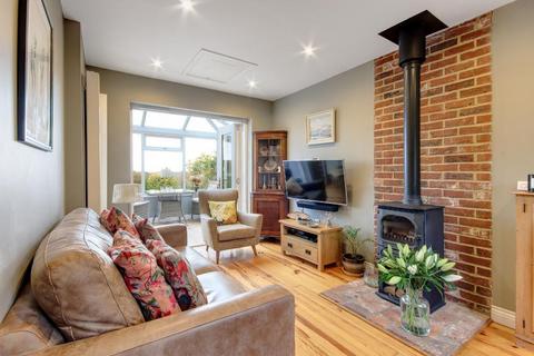 3 bedroom semi-detached house for sale, Rogers Rough Road, Kilndown, Kent, TN17 2RL
