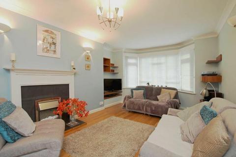 2 bedroom ground floor maisonette to rent, Thornbury Road, Isleworth, TW7