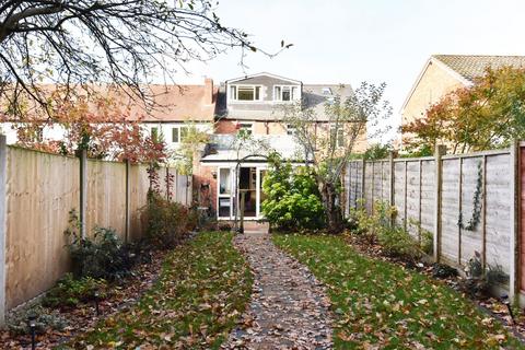 Broad Street, Kingswinford DY6