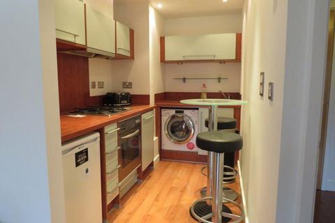 1 bedroom apartment to rent, High St, Uxbridge