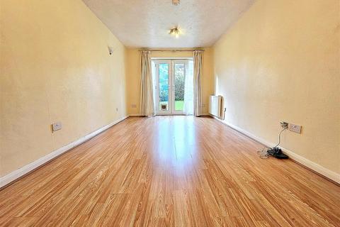 undefined, Frensham Close, Southall