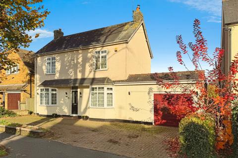 4 bedroom detached house for sale, St. Johns Avenue, Harlow, Essex, CM17