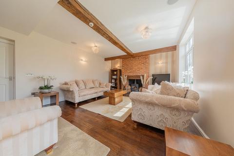 5 bedroom detached house to rent, Stoughton, Leicester LE2