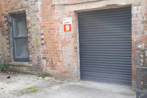 Warehouse to rent, Eanam Blackburn BB1 5BY