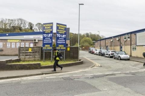 Distribution warehouse to rent, Dane St Rochdale OL12 6XB