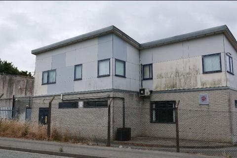 Warehouse to rent, Llanberis Rd Caernarfon LL55 2BD