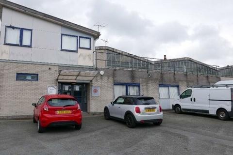 Warehouse to rent, Llanberis Rd Caernarfon LL55 2BD