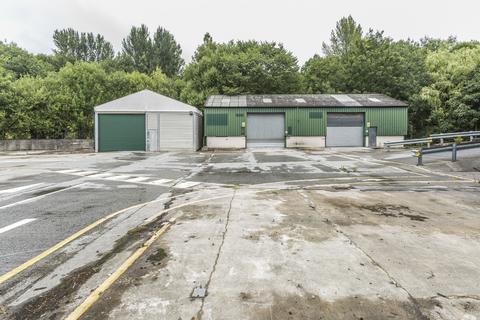 Warehouse to rent, George St Darwen BB3 0DQ