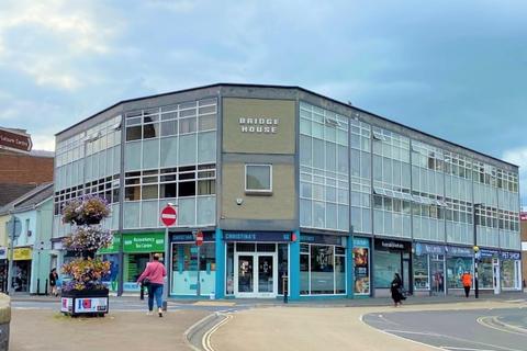 Office to rent, Courtenay St Newton Abbot TQ12 2QS