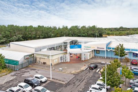 Retail property (high street) to rent, Coble Dene North Shields NE29 6DW