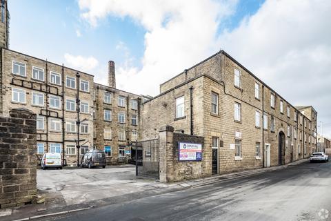 Warehouse to rent, Huddersfield Rd Stalybridge SK15 3DN