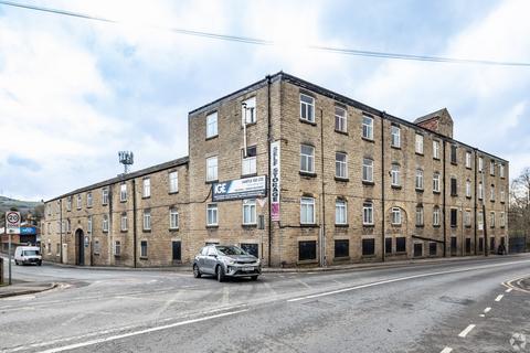 Warehouse to rent, Huddersfield Rd Stalybridge SK15 3DN