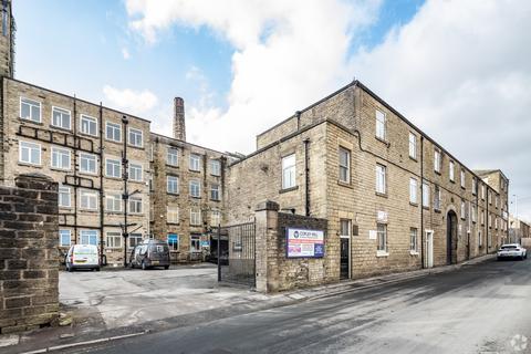 Warehouse to rent, Huddersfield Rd Stalybridge SK15 3DN