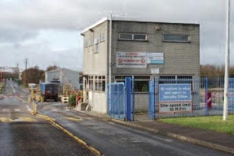 Distribution warehouse to rent, Westfield Industrial Park Swansea SA5 4SF