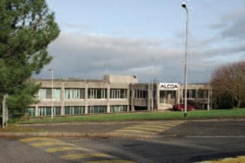 Distribution warehouse to rent, Westfield Industrial Park Swansea SA5 4SF