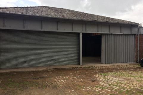 Warehouse to rent, Eanam Blackburn BB1 5BY