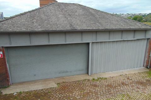 Warehouse to rent, Eanam Blackburn BB1 5BY