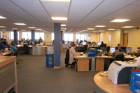 Factory to rent, Queen Victoria St Blackburn BB2 2QG