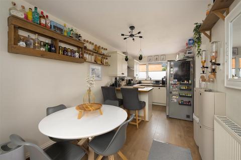 3 bedroom semi-detached house for sale, Emelina Way, Whitstable