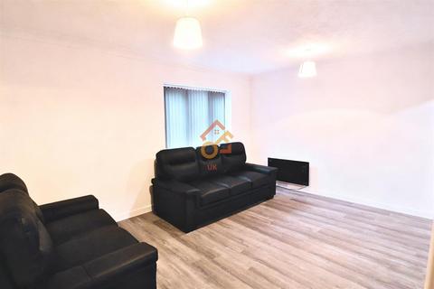 2 bedroom flat to rent, King's Court, 26 Bridge Street, Birmingham B1