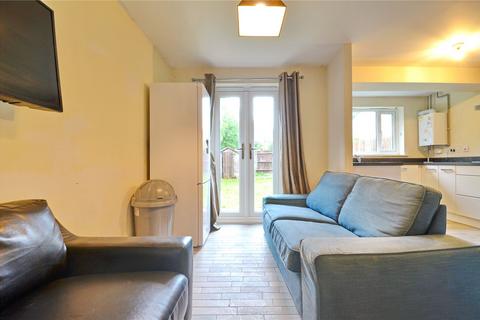 6 bedroom semi-detached house to rent, Great Copsie Way, Stoke Gifford, Bristol, Bristol, BS16