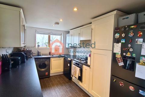 2 bedroom flat for sale, Kilby Road, Stevenage SG1