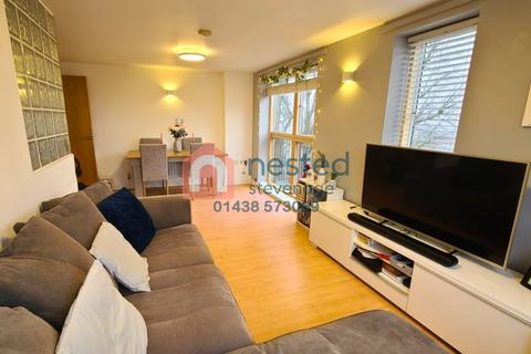 2 bedroom flat for sale, Kilby Road, Stevenage SG1