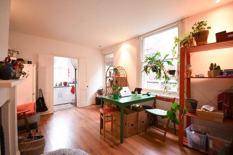 undefined, Albert Road, London,  E10