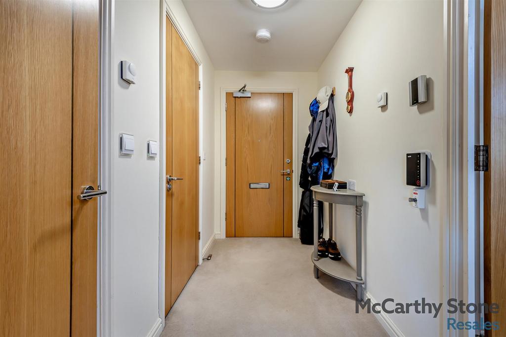 8669340-interior14-800.jpg