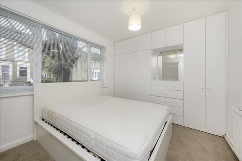 undefined, St Stephens Avenue, Shepherd's Bush W12