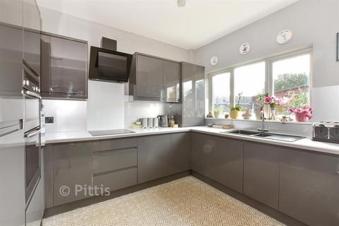 undefined, Victoria Road, Sandown PO36