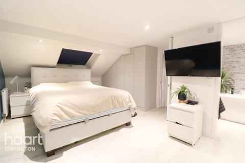 4 bedroom terraced house for sale, Clareville Road, Orpington