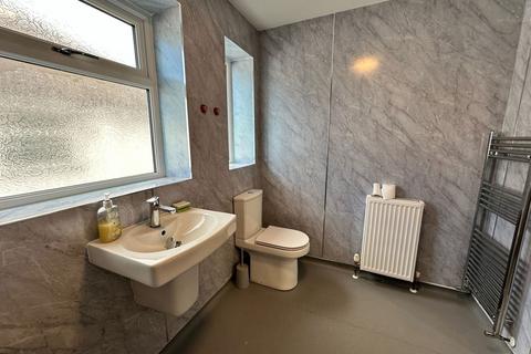 2 bedroom detached bungalow for sale, Thorne Park Road, Torquay, TQ2 6RU
