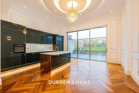 5 bedroom semi-detached house for sale, Palmerston Road, Buckhurst Hill, IG9