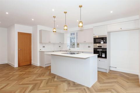 undefined, Sunningdale Road, Worthing